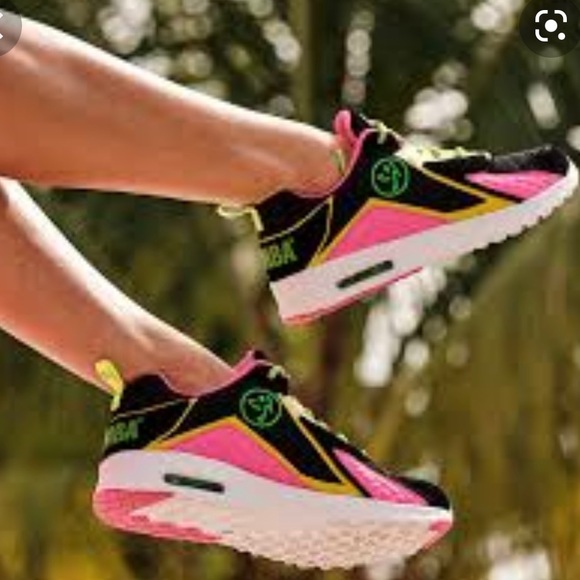 ZUMBA Air Stud Lo Shoes - NEVER WORN! - Picture 2 of 6